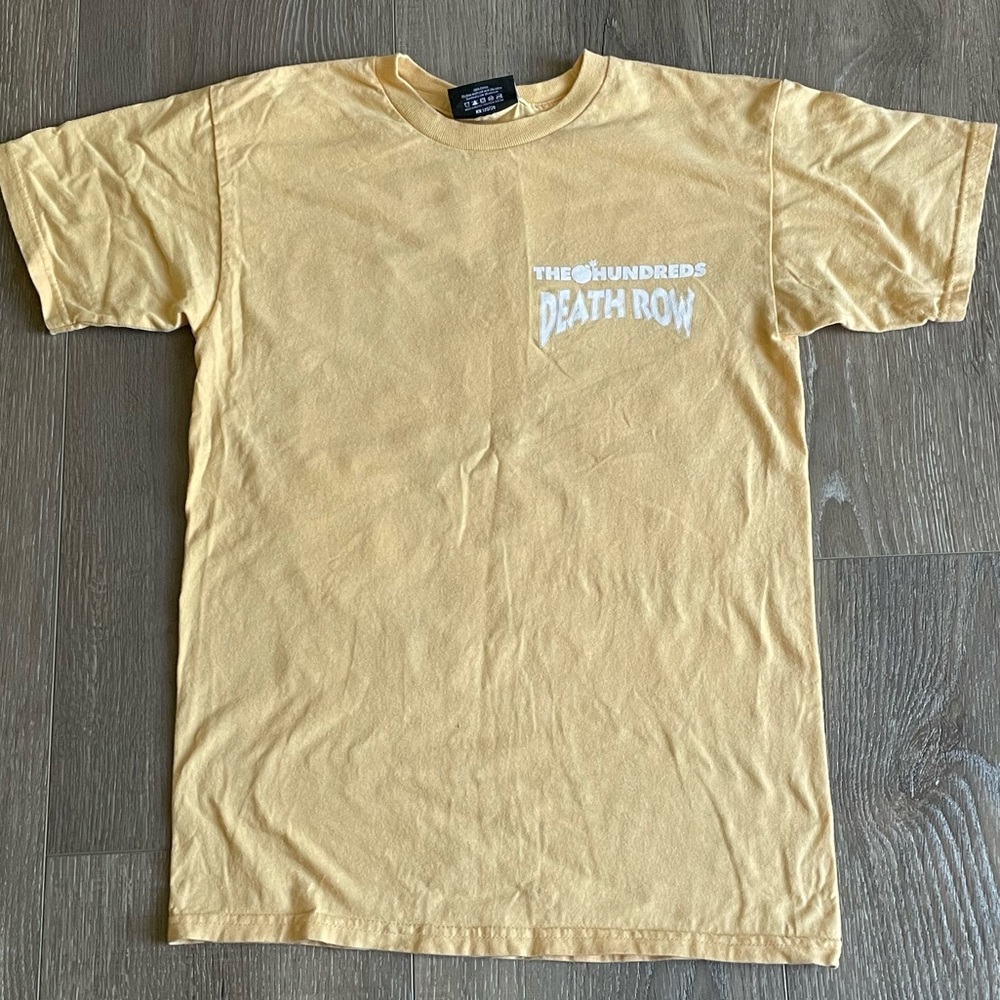 ❤️TheHundreds X Death Row Records 
25 year super rare, yellow T-shirt, Small